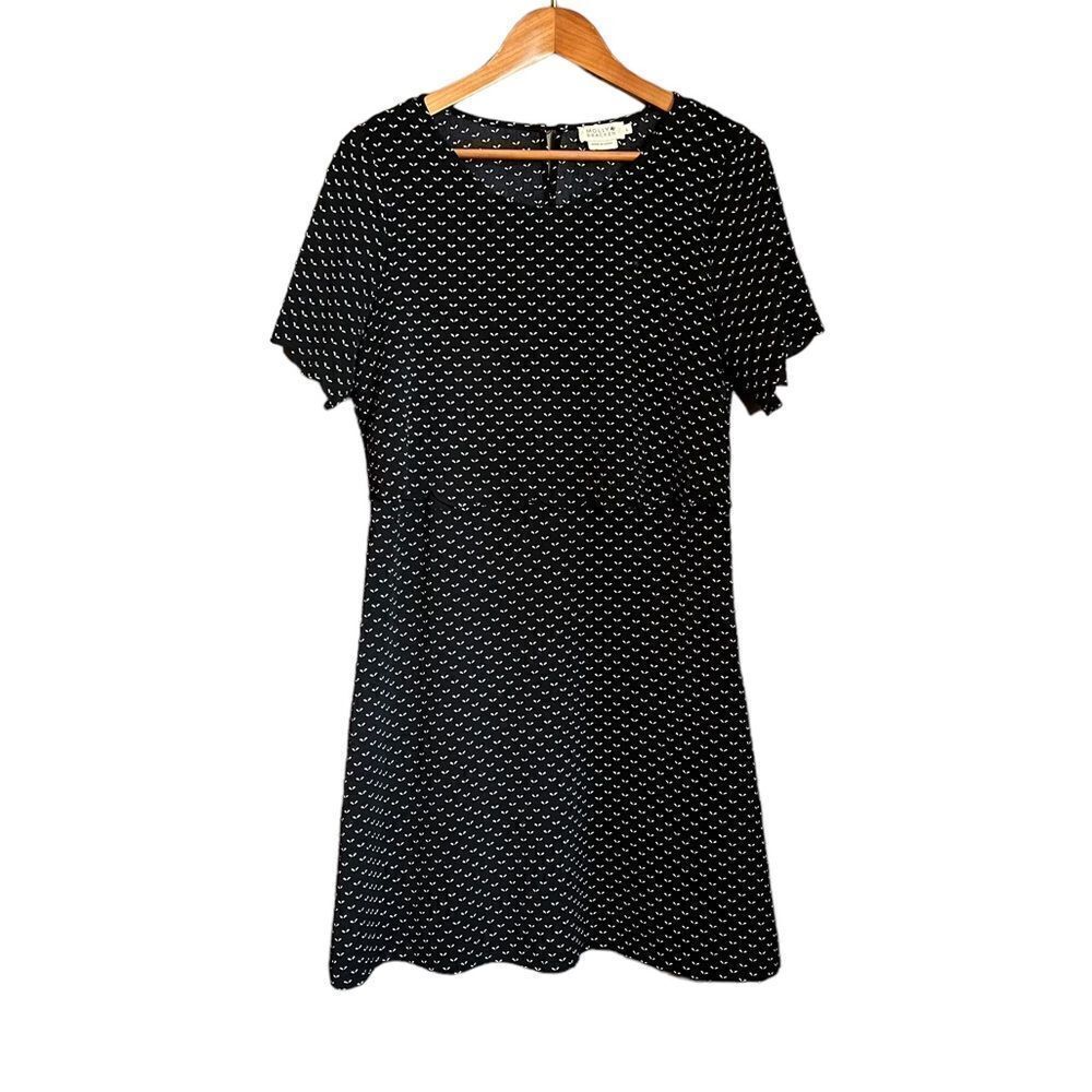 Molly bracken short sleeve patterned dress.‎ Size large